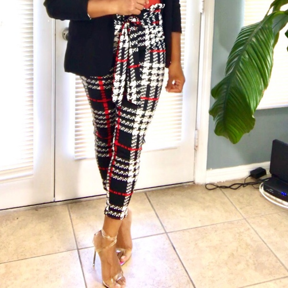 New in Ladies Paperbag Trousers